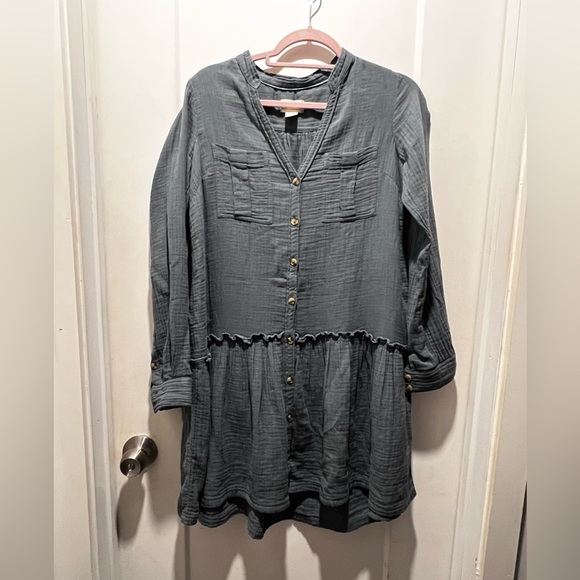 Maeve by Anthropologie. Size 2, oversized. Soft cotton fabric - Picture 1 of 6